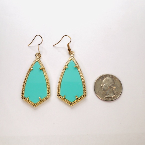 Mint Earrings | Kite Earrings | Mint Chunky Earrings - Picture 2 of 2